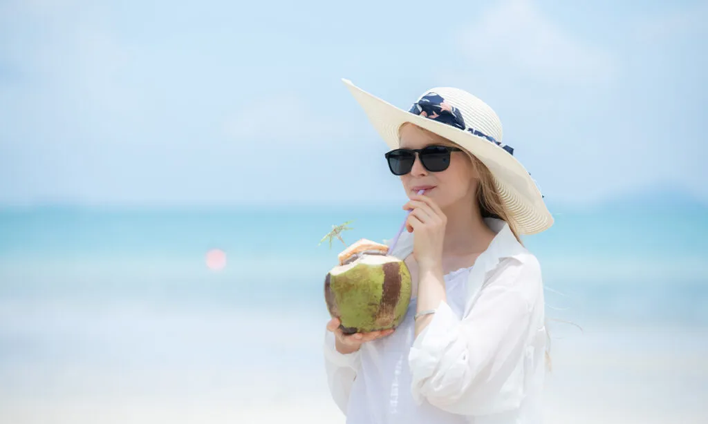 anxiety control and 6 more benefits with coconut water